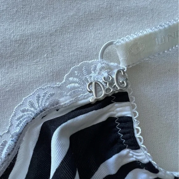 Vintage 90s Dolce & Gabbana Bra in Zebra Print w/ Logo - Picture 6 of 15